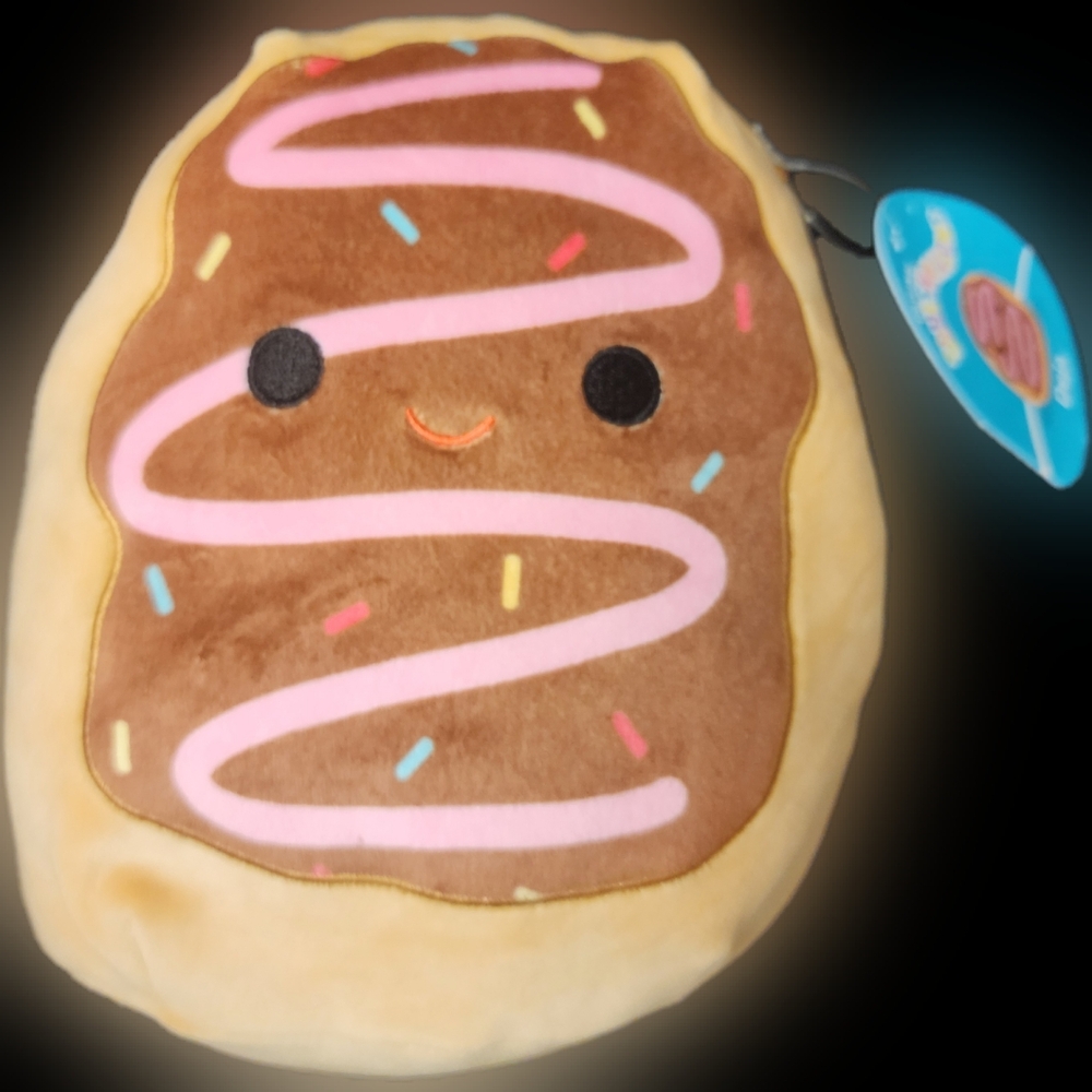 Squishmallow,  Deja the donut